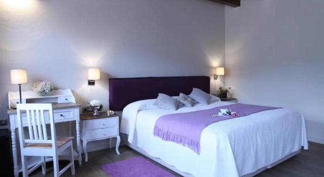 Hotel Can Vila, Забронировать Отель Сан-Эстбан-де-Палаутордера Vallès Oriental