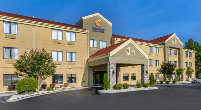 Номер Deluxe Comfort Inn & Suites Troutville-Roanoke North
