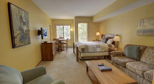 Slopeside 2743 by Summitcove Vacation Lodging, Забронировать Апартаменты/квартира Отели Roosevelt National Forest с парковкой, Парковка