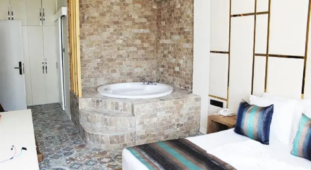 Полулюкс Standard Grand Boss Suit Hotel