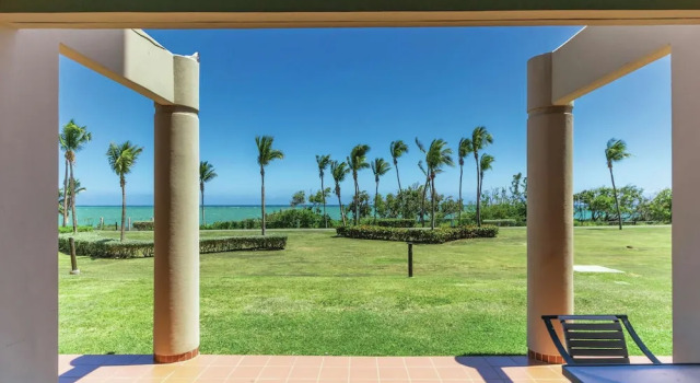 Четырёхместный номер Standard с видом на сад Hilton Ponce Golf & Casino Resort