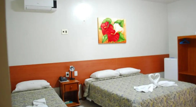 Трёхместный номер Standard Hotel Poyares