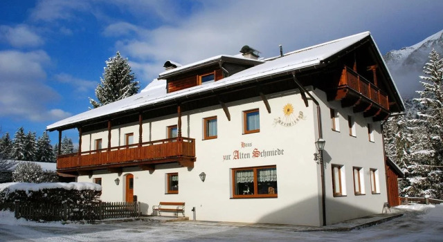 Alte Schmiede, Rezerwuj Hotel Hotele w Tyrol z parkingiem, Parking