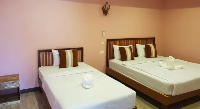 Lampang Bouteak Resort, Забронировать Курортный отель Отели Лампанг с завтраком, Завтраки