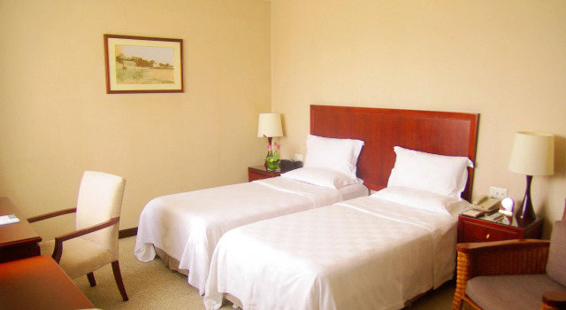 Yiwu Yi He Hotel