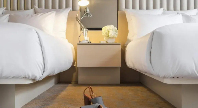 Четырёхместный номер Luxury 21c Museum Hotel Durham
