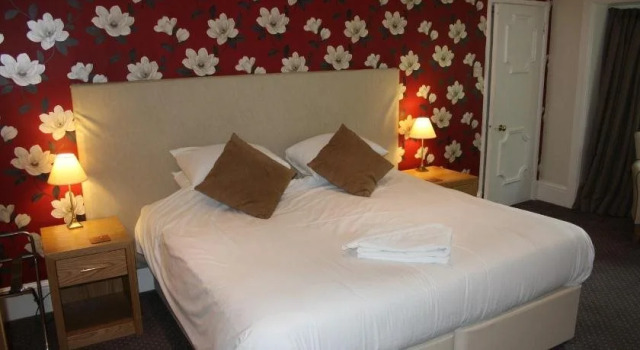East Cliff Cottage Hotel