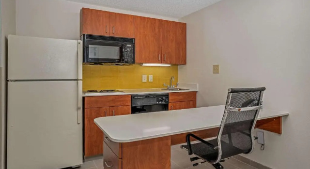 Люкс Standard MainStay Suites Wilmington - University Area