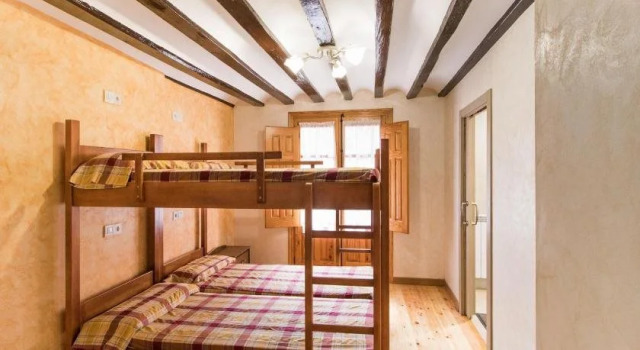 Albergue Cuatro Cantones, Забронировать Отель Белорадо Burgos Province
