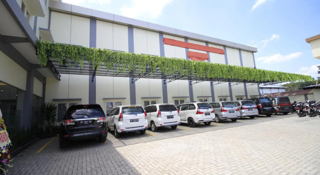 Puri Indah Hotel Subak, Boek Hotel Hotels in Lombok met parkeren, Parkeren