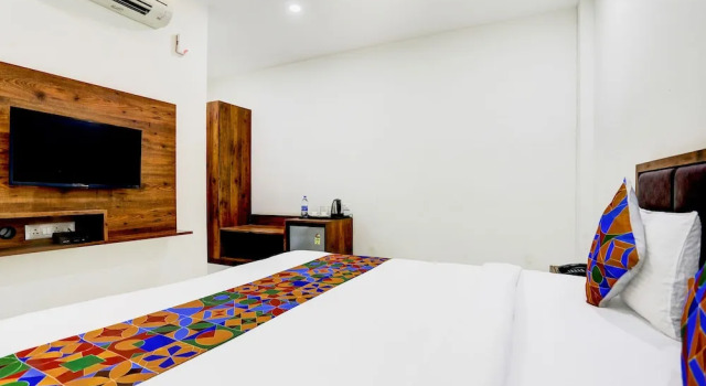 Hotel Maa Gayatri by OYO Rooms, Rezerwuj Hotel Hotele w Gujarat ze śniadaniem, Śniadanie
