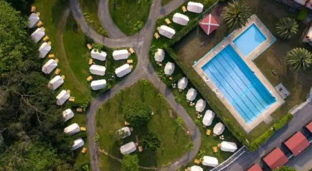 Santillana Bungalow & Glamping Resort, Забронировать Кемпинг Отели Сантильяна-дель-Мар с завтраком, рядом с Музей инквизиции, Завтраки