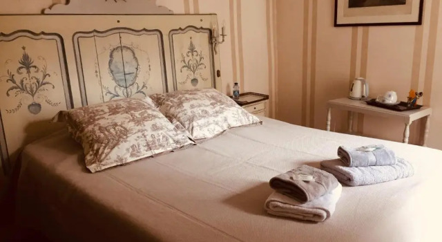 Номер Economy Au 16 Place Saint Louis