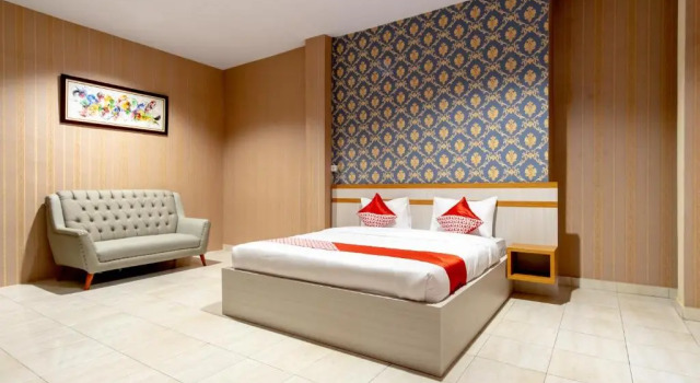 Люкс Deluxe OYO 1400 Barat Residence Syariah