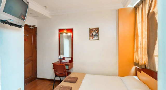 New Happy Hotel