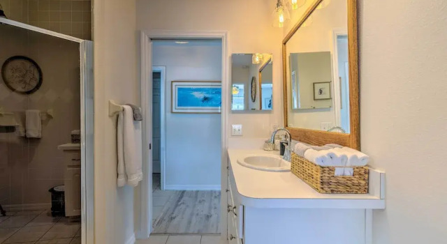 Коттедж Withlacoochee River House w/ Dock + Kayaks!