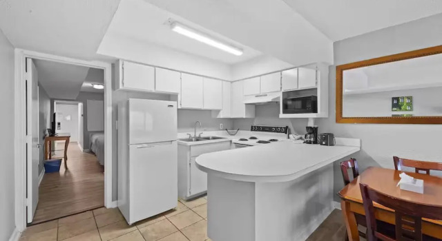 Люкс Capital O Sunset Waves Hotel Myrtle Beach Oceanfront