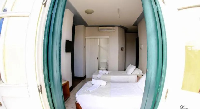 Четырёхместный семейный номер Standard с балконом Hotel Pousada da Mangueira