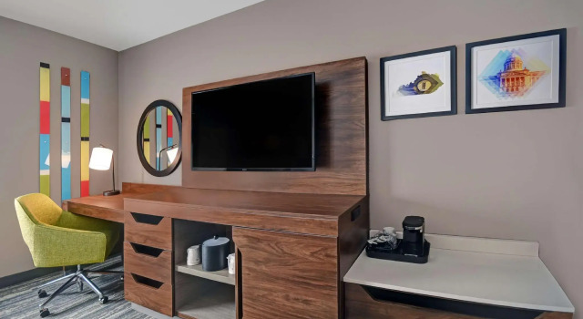 Четырёхместный номер Standard Hampton Inn Cave City, KY