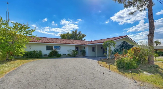 Waterfront Punta Gorda Paradise: Dock & Pool!