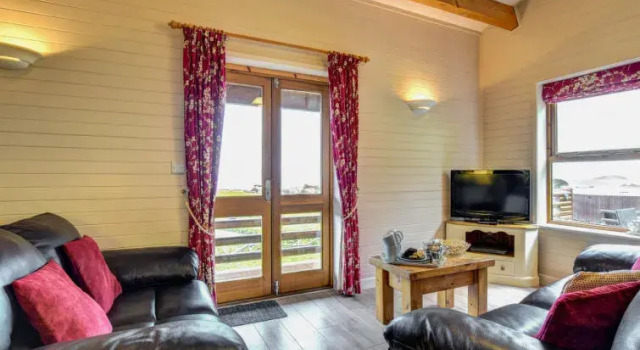 Holiday Home Uwch y Castell