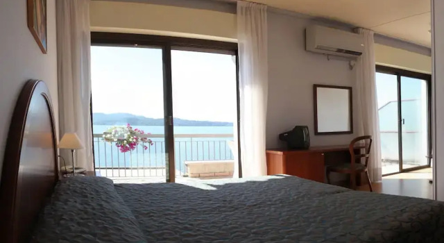 Hotel Miralago