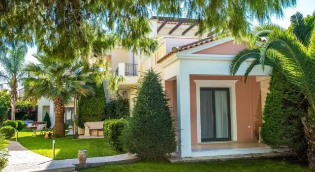 Вилла Christy's Beach Villas