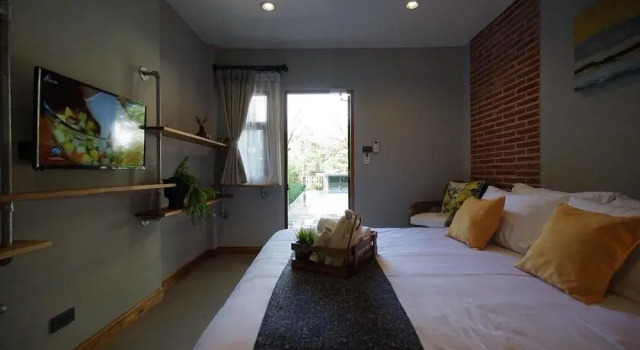 Yellow Pillow Village