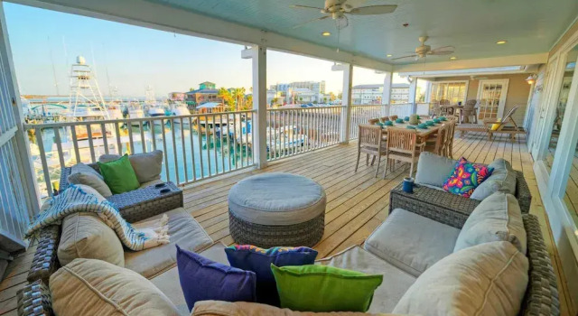 Коттедж Blue Marlin & Dolphin Buyout Marina-front Escape for 10 Guests Walkable Access to Port A