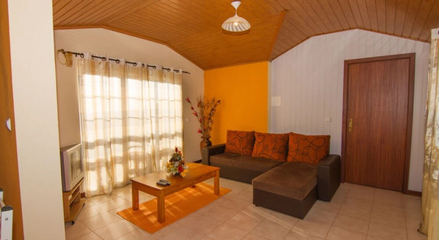 Feel Like in Each in our Little House