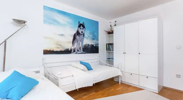Modern Holiday Home at Podstrana with Hot Tub & Sauna, Забронировать Отель Отели Подстраны с парковкой, рядом с Частный Пляж «Апартментс Лавица Бич Думичич», Парковка