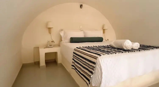 Люкс Deluxe с видом на море Santorini Theasis Suites