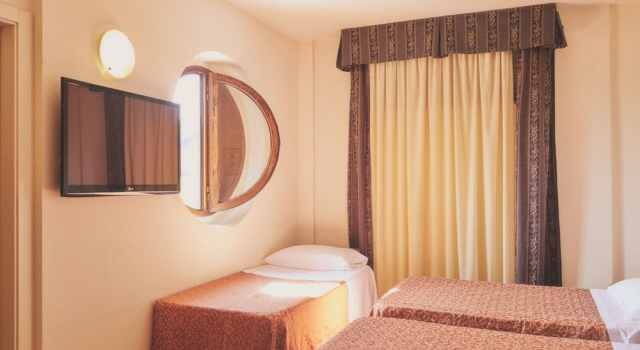 Трёхместный семейный номер Standard Hotel Palazzo dei Priori