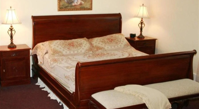 Esperanza Mansion, Prenota Hotel Bluff Point Stati Uniti