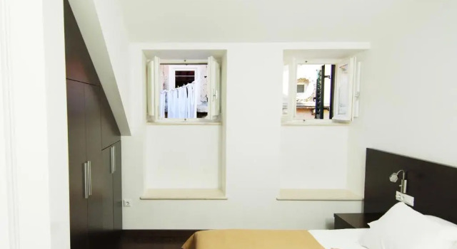 Апартаменты Celenga Apartments with free offsite parking