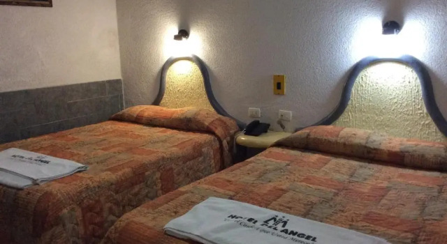 Четырёхместный номер Standard Hotel del Angel