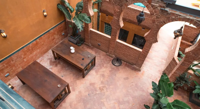 Hotel Lincoln Lounge