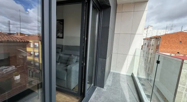 Апартаменты Deluxe с балконом и с видом на город Apartamentos Identia Sport by gaiarooms