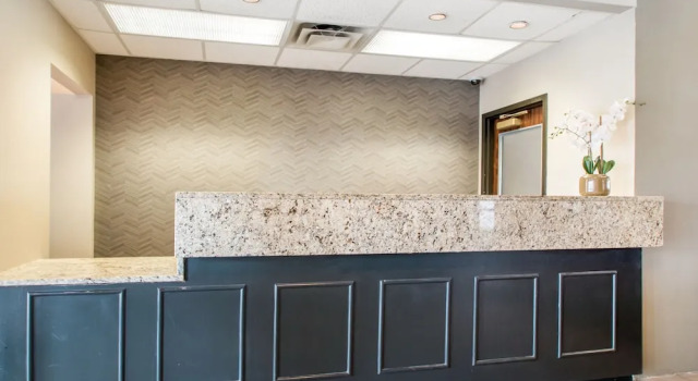 Clarion Inn & Suites Springfield, Κράτηση Ξενοδοχείο Springfield Ozark