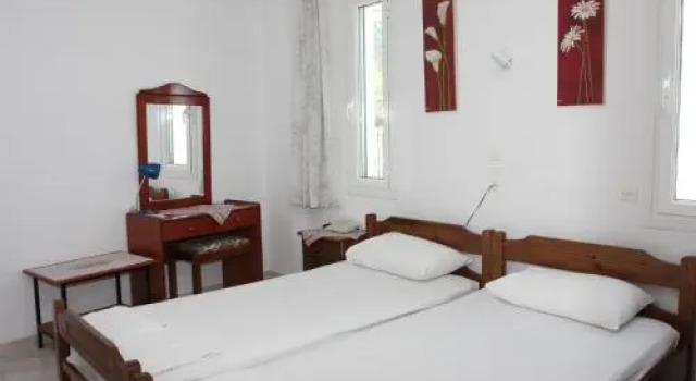 Akrogiali Hotel