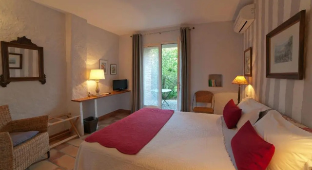 Номер Comfort Hotel Le Mas Trilles