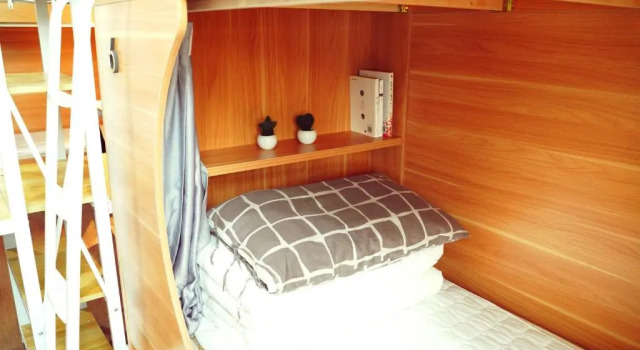 Кровать в общем номере He Huang Memory Youth Hostel