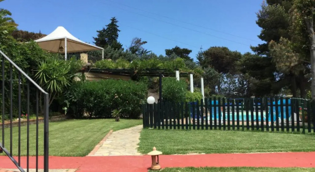 Апартаменты с видом на море Villa Eleanto