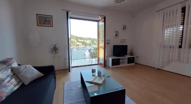 Апартаменты с 2 комнатами с видом на море Apartment Dominik