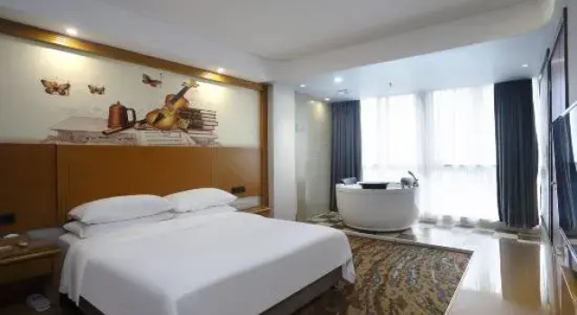 Семейный люкс Vienna Classic Hotel (Luoyang Kaiyuan Avenue)