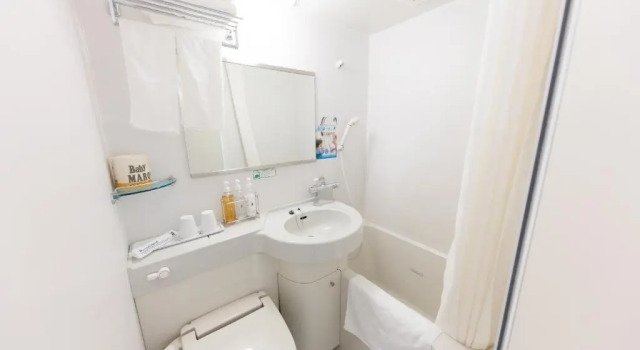 Четырёхместный номер Standard Super Hotel Tokyo Otsuka