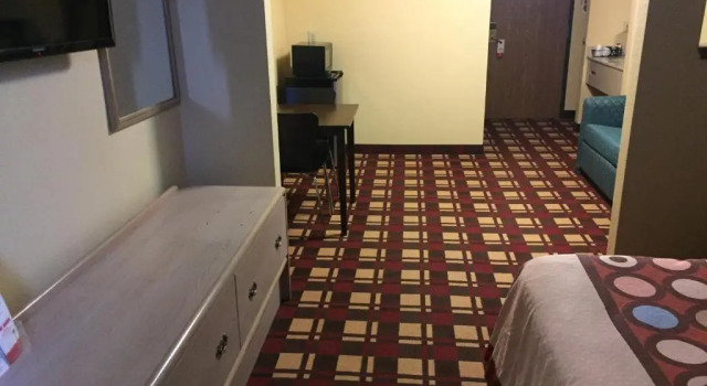 Студия Super 8 by Wyndham Martinsville