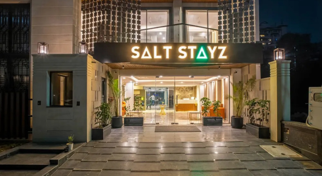 Saltstayz Premier Millennium City Centre, Varaa Hotelli Hotellit Haryana pysäköinnillä, Pysäköinti