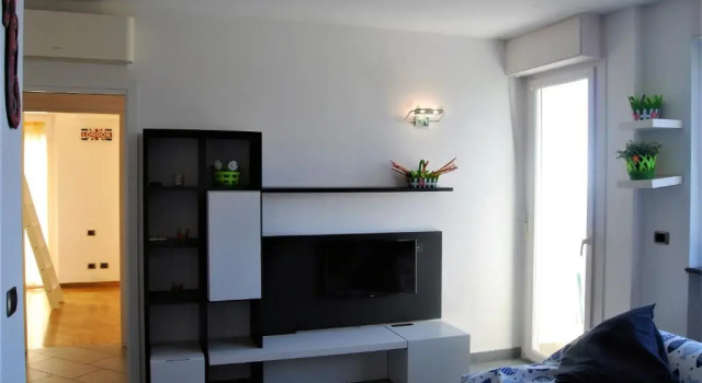 Коттедж Yellow House