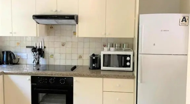 Villa Anastasia ,150 m to Coral Bay beach, Book Villa Hoteller i Coral Bay med parkering, Parkering